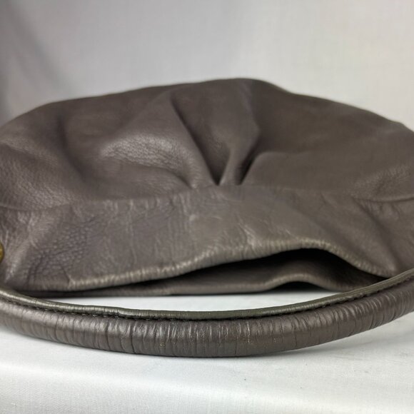 SALE! Marc Jacobs Classic Q Hillier Hobo - Gray Leather - Great Condition - Picture 12 of 14